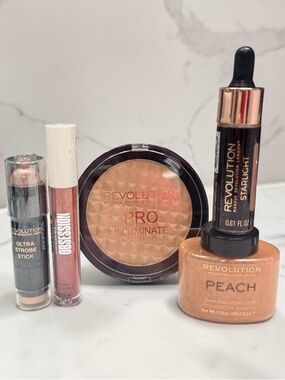 Full Face Glow Bundle Revolution Highlighter, Strobe Stick and Baking Powder